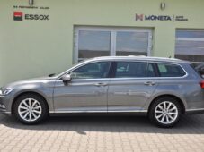 Volkswagen Passat 2.0TDi ACC NAVI LED TAŽNÉ - 10