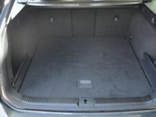 Volkswagen Passat 2.0TDi ACC NAVI LED TAŽNÉ - 37