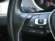 Volkswagen Passat 2.0TDi ACC NAVI LED TAŽNÉ - 22