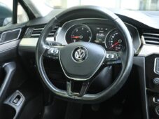 Volkswagen Passat 2.0TDi ACC NAVI LED TAŽNÉ - 5