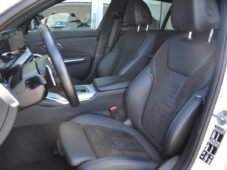 BMW Řada 3 320d xD M-SPORT NTOP ČR 1M - 13