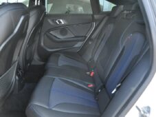 BMW Řada 2 218d M-SPORT HUD 1M ČR - 17