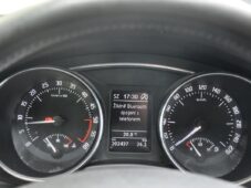 Škoda Superb 1.6TDi NAVIGACE TAŽNÉ - 27