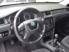 Škoda Superb 1.6TDi NAVIGACE TAŽNÉ - 14