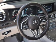 Mercedes-Benz Třídy E 220d 4MATIC - 16