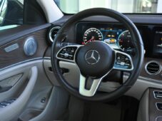 Mercedes-Benz Třídy E 220d 4MATIC - 6