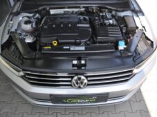 Volkswagen Passat 2.0TDi COMFORTLINE NAVI ČR 1M - 33