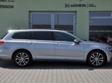 Volkswagen Passat 2.0TDi COMFORTLINE NAVI ČR 1M - 11