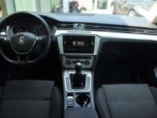Volkswagen Passat 2.0TDi COMFORTLINE NAVI ČR 1M - 4