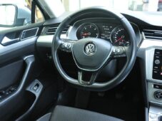 Volkswagen Passat 2.0TDi COMFORTLINE NAVI ČR 1M - 5