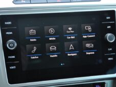 Volkswagen Passat 2.0TDi COMFORTLINE NAVI ČR 1M - 30