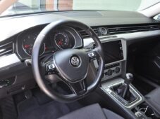 Volkswagen Passat 2.0TDi COMFORTLINE NAVI ČR 1M - 14