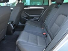 Volkswagen Passat 2.0TDi COMFORTLINE NAVI ČR 1M - 18