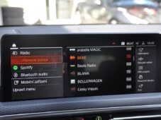 BMW X3 xD30d M-SPORT LASER NTOP TAŽNÉ - 28