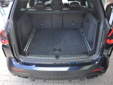 BMW X3 xD30d M-SPORT LASER NTOP TAŽNÉ - 39