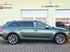 Škoda Superb 2.0TDi 147kW SCOUT N.TOP PANO - 11