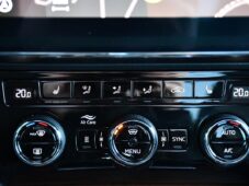Škoda Superb 2.0TDi 147kW SCOUT N.TOP PANO - 29