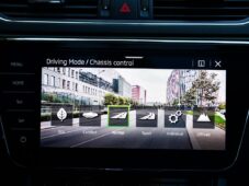 Škoda Superb 2.0TDi 147kW SCOUT N.TOP PANO - 37