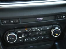 Mazda 3 2.0SKYACTIV-G TAKUMI HUD - 25