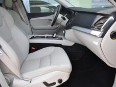 Volvo XC90 B5 AWD MOMENTUM PRO ČR 7.MÍST - 17