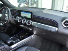 Mercedes-Benz GLB 200d 4MATIC TAŽNÉ PANORAMA ČR - 16
