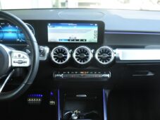 Mercedes-Benz GLB 200d 4MATIC TAŽNÉ PANORAMA ČR - 6