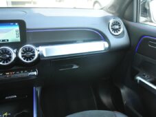 Mercedes-Benz GLB 200d 4MATIC TAŽNÉ PANORAMA ČR - 7