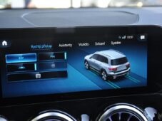 Mercedes-Benz GLB 200d 4MATIC TAŽNÉ PANORAMA ČR - 32