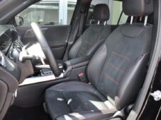 Mercedes-Benz GLB 200d 4MATIC TAŽNÉ PANORAMA ČR - 13