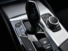BMW Řada 5 520d xD SERV. KNÍŽKA A/T ČR - 27