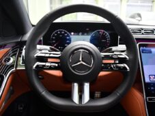 Mercedes-Benz Třídy S 580e 4M AMG LONG ZÁRUKA 1M - 26