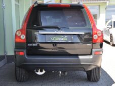 Volvo XC90 2.4D5 136KW 4X4 AUT. A/C TAŽNÉ - 9