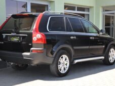 Volvo XC90 2.4D5 136KW 4X4 AUT. A/C TAŽNÉ - 3