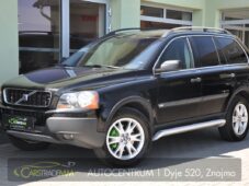 Volvo XC90 2.4D5 136KW 4X4 AUT. A/C TAŽNÉ - 0