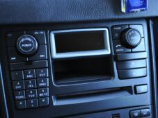 Volvo XC90 2.4D5 136KW 4X4 AUT. A/C TAŽNÉ - 24