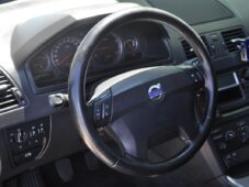 Volvo XC90 2.4D5 136KW 4X4 AUT. A/C TAŽNÉ - 15