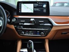 BMW Řada 5 530xD M-SPORT ČR 1.MAJ PANOR. - 7