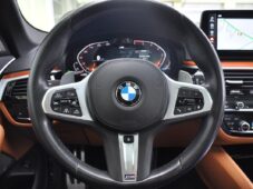 BMW Řada 5 530xD M-SPORT ČR 1.MAJ PANOR. - 27