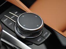BMW Řada 5 530xD M-SPORT ČR 1.MAJ PANOR. - 35