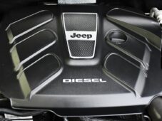 Jeep Grand Cherokee 3.0CRD H/K PANO ČR - 39