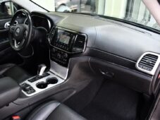 Jeep Grand Cherokee 3.0CRD H/K PANO ČR - 16