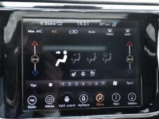 Jeep Grand Cherokee 3.0CRD H/K PANO ČR - 33