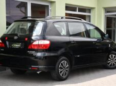 Toyota Avensis Verso 2.0D-4D 2xKOLA A/C - 4