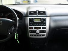 Toyota Avensis Verso 2.0D-4D 2xKOLA A/C - 7