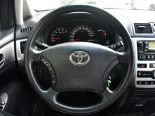 Toyota Avensis Verso 2.0D-4D 2xKOLA A/C - 21