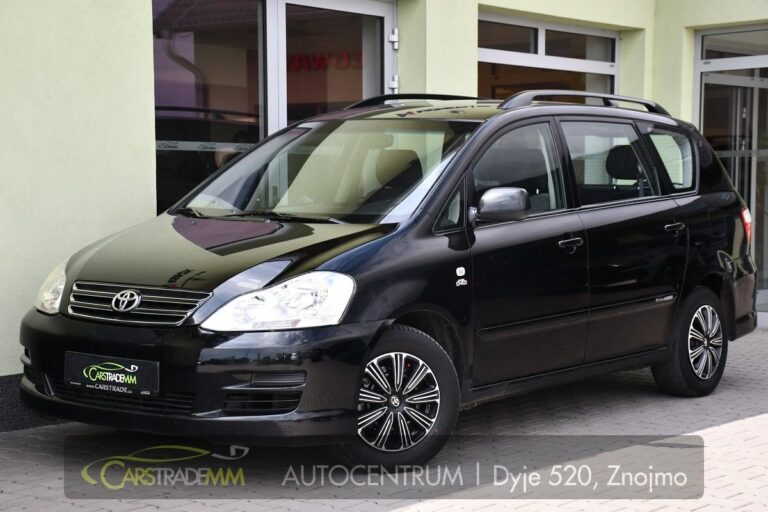 Toyota Avensis Verso 2.0D-4D 2xKOLA A/C - 1