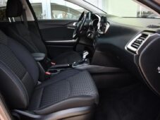 Kia Ceed 1.6CRDi TAŽNÉ A/T ČR KAMERA - 17
