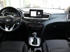 Kia Ceed 1.6CRDi TAŽNÉ A/T ČR KAMERA - 4