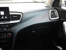 Kia Ceed 1.6CRDi TAŽNÉ A/T ČR KAMERA - 7