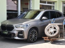 BMW X1 sDrive18d M-SPORT HUD - 1
